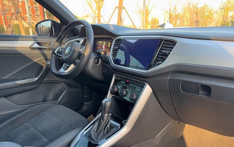 Volkswagen T-Roc I, 2022 год, 2 200 077 рублей, 10 фотография