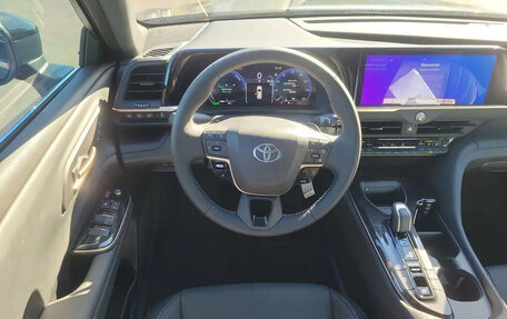 Toyota Crown, 2025 год, 7 744 000 рублей, 13 фотография