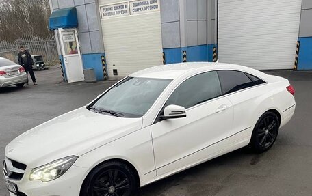 Mercedes-Benz E-Класс, 2015 год, 2 099 000 рублей, 3 фотография