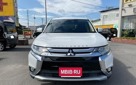 Mitsubishi Outlander III рестайлинг 3, 2016 год, 1 690 000 рублей, 2 фотография