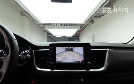 KIA Stonic, 2021 год, 1 350 000 рублей, 15 фотография