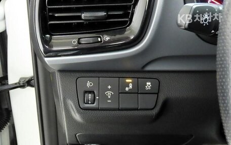 KIA Stonic, 2021 год, 1 350 000 рублей, 12 фотография