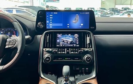 Lexus LX, 2025 год, 27 320 328 рублей, 12 фотография