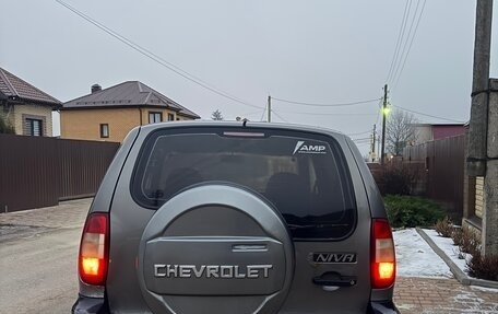 Chevrolet Niva I рестайлинг, 2005 год, 265 000 рублей, 5 фотография