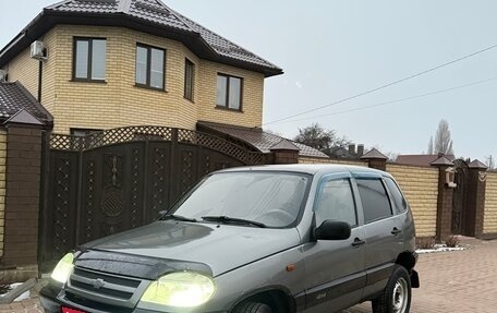 Chevrolet Niva I рестайлинг, 2005 год, 265 000 рублей, 1 фотография