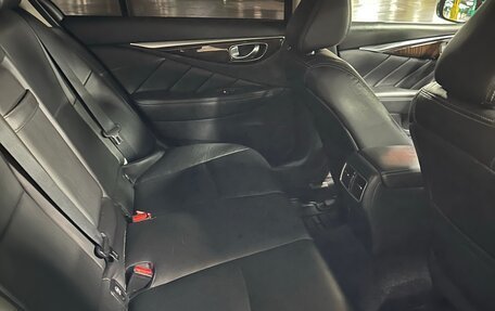 Infiniti Q50 I рестайлинг, 2017 год, 2 800 000 рублей, 15 фотография