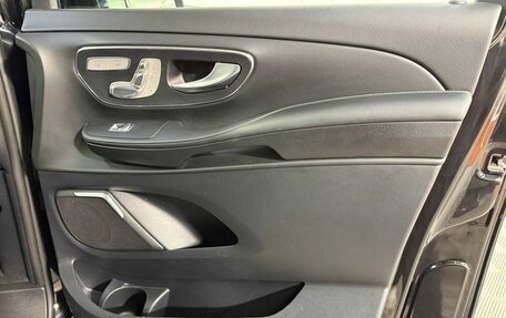 Mercedes-Benz V-Класс, 2017 год, 4 690 000 рублей, 24 фотография