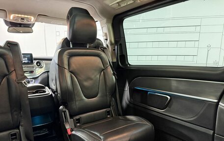 Mercedes-Benz V-Класс, 2017 год, 4 690 000 рублей, 26 фотография