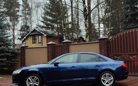 Audi A4, 2018 год, 2 490 000 рублей, 6 фотография