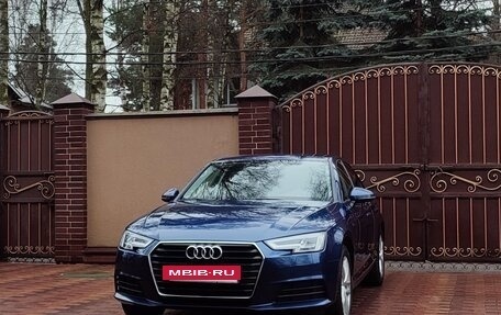 Audi A4, 2018 год, 2 490 000 рублей, 26 фотография