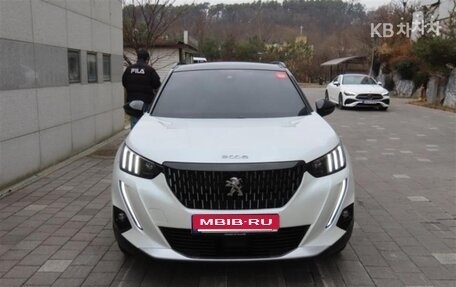 Peugeot 2008 II, 2022 год, 1 810 000 рублей, 1 фотография