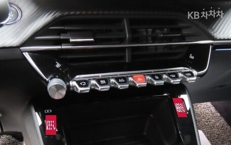 Peugeot 2008 II, 2022 год, 1 810 000 рублей, 6 фотография
