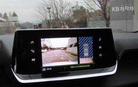 Peugeot 2008 II, 2022 год, 1 810 000 рублей, 7 фотография