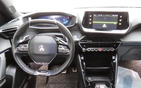 Peugeot 2008 II, 2022 год, 1 810 000 рублей, 14 фотография