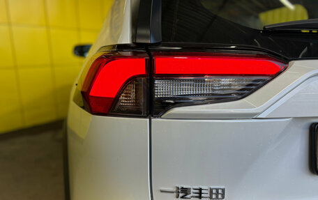 Toyota RAV4, 2025 год, 4 199 000 рублей, 13 фотография