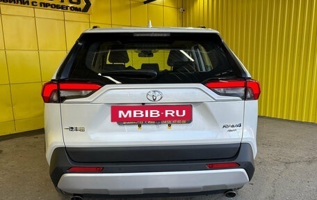 Toyota RAV4, 2025 год, 4 199 000 рублей, 9 фотография