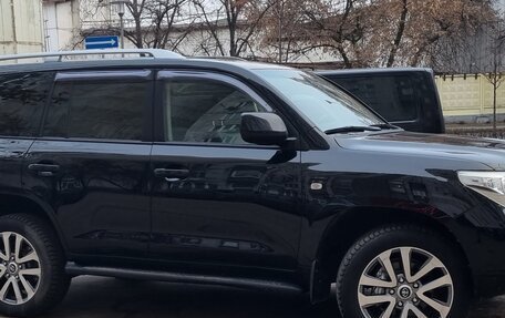 Toyota Land Cruiser 200, 2011 год, 3 550 000 рублей, 2 фотография