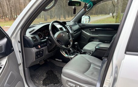 Toyota Land Cruiser Prado 120 рестайлинг, 2008 год, 2 650 000 рублей, 16 фотография