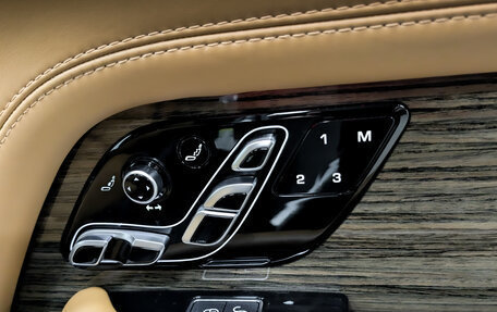 Land Rover Range Rover IV рестайлинг, 2019 год, 7 950 000 рублей, 25 фотография