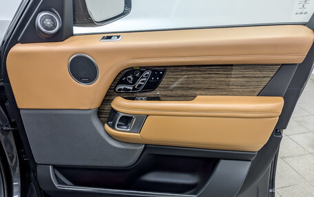 Land Rover Range Rover IV рестайлинг, 2019 год, 7 950 000 рублей, 26 фотография