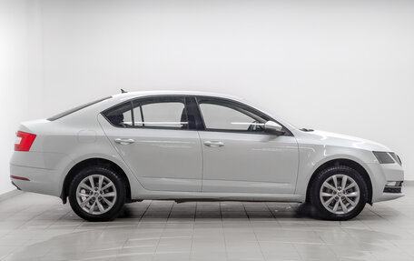 Skoda Octavia, 2019 год, 1 690 000 рублей, 17 фотография