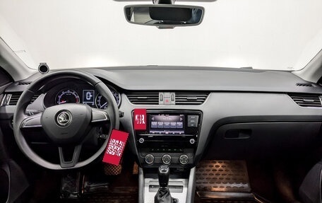 Skoda Octavia, 2019 год, 1 690 000 рублей, 19 фотография