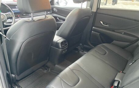 Hyundai Elantra, 2023 год, 2 099 000 рублей, 18 фотография