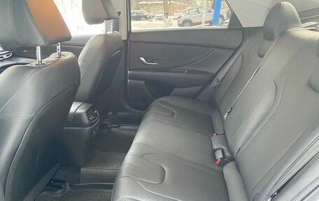 Hyundai Elantra, 2023 год, 2 099 000 рублей, 19 фотография