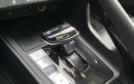 Hyundai Elantra, 2023 год, 2 099 000 рублей, 24 фотография