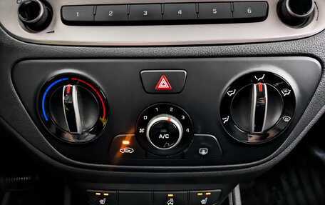 Hyundai Solaris II рестайлинг, 2019 год, 1 200 000 рублей, 24 фотография