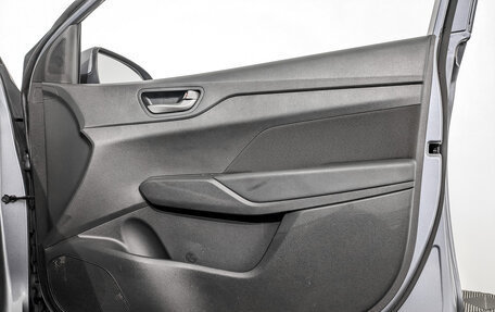 Hyundai Solaris II рестайлинг, 2019 год, 1 200 000 рублей, 23 фотография