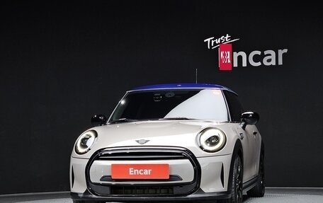 MINI Hatch, 2021 год, 1 640 000 рублей, 3 фотография