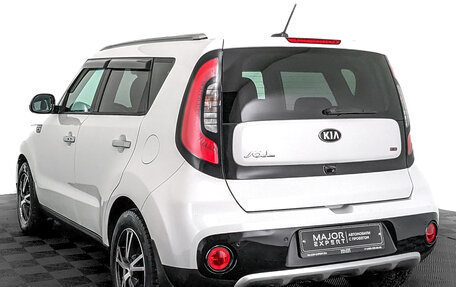 KIA Soul II рестайлинг, 2017 год, 1 590 000 рублей, 7 фотография