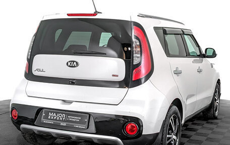 KIA Soul II рестайлинг, 2017 год, 1 590 000 рублей, 5 фотография