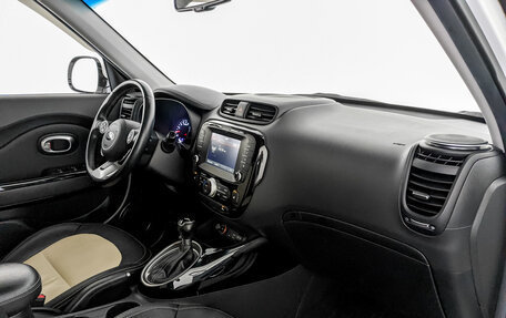 KIA Soul II рестайлинг, 2017 год, 1 590 000 рублей, 11 фотография