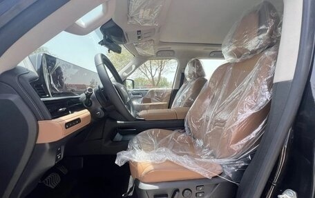 Infiniti QX80, 2025 год, 18 990 000 рублей, 8 фотография