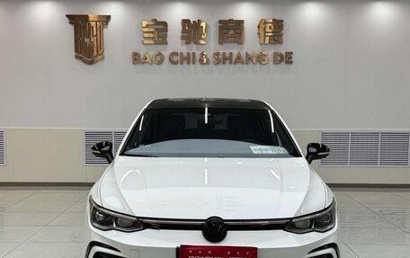 Volkswagen Golf VIII, 2023 год, 1 490 000 рублей, 2 фотография