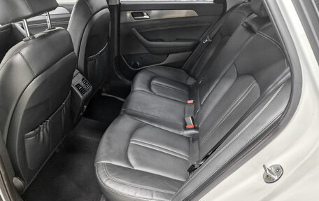 Hyundai Sonata VII, 2019 год, 2 000 000 рублей, 12 фотография