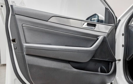 Hyundai Sonata VII, 2019 год, 2 000 000 рублей, 20 фотография