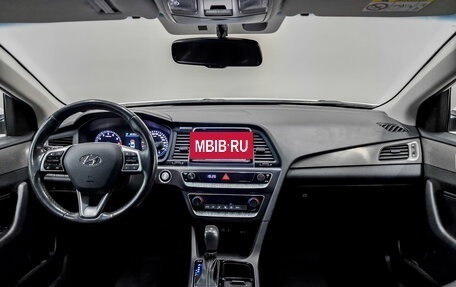 Hyundai Sonata VII, 2019 год, 2 000 000 рублей, 14 фотография