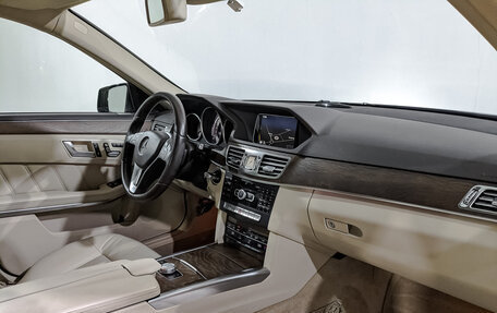 Mercedes-Benz E-Класс, 2013 год, 2 350 000 рублей, 13 фотография