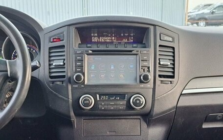 Mitsubishi Pajero IV, 2010 год, 1 400 000 рублей, 15 фотография