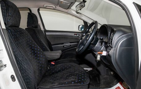 Toyota Wish II, 2003 год, 675 000 рублей, 5 фотография