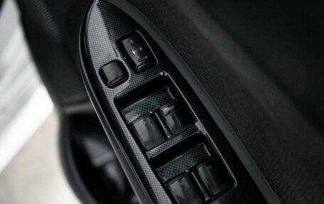 Toyota Wish II, 2003 год, 675 000 рублей, 19 фотография