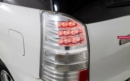 Toyota Wish II, 2003 год, 675 000 рублей, 22 фотография