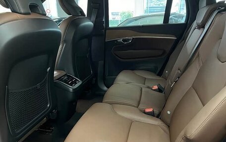 Volvo XC90 II рестайлинг, 2024 год, 7 110 000 рублей, 11 фотография