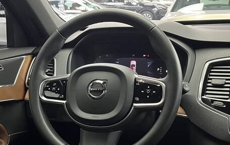 Volvo XC90 II рестайлинг, 2024 год, 7 110 000 рублей, 10 фотография