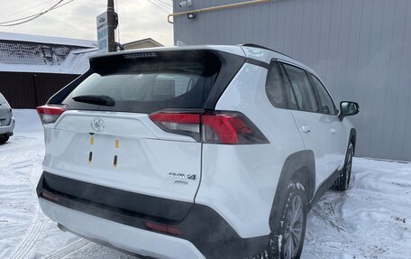 Toyota RAV4, 2025 год, 4 200 000 рублей, 7 фотография