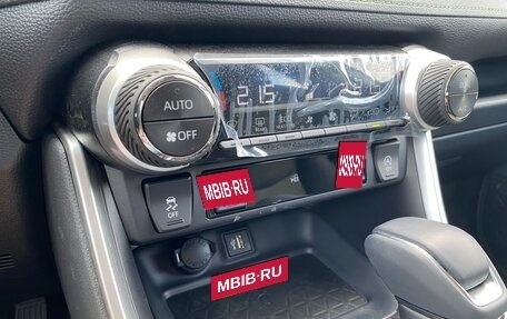 Toyota RAV4, 2025 год, 4 200 000 рублей, 15 фотография