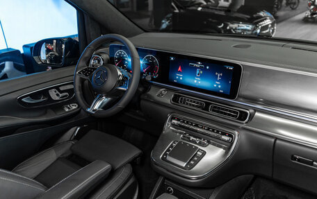 Mercedes-Benz V-Класс, 2025 год, 14 729 000 рублей, 18 фотография